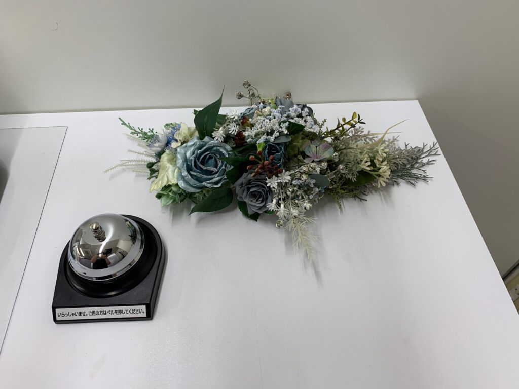 受付の花1